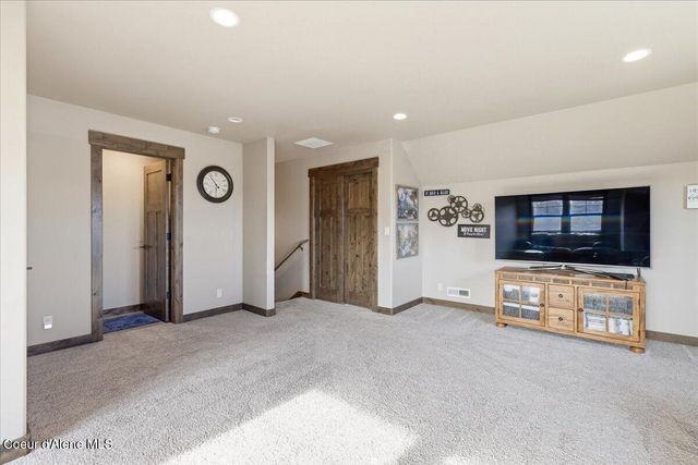 1037 E GRAVELSTONE CT, Hayden, ID 83835