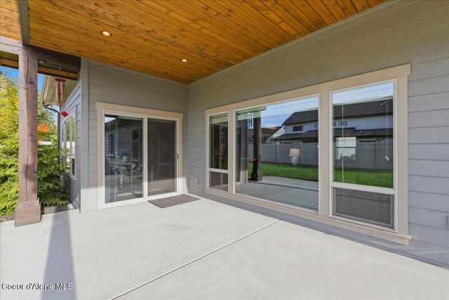 1037 E GRAVELSTONE CT, Hayden, ID 83835