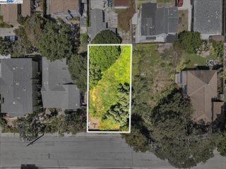 310 Spruce St, Alameda, CA 94501