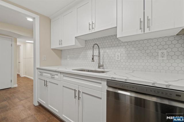 234 Columbia Avenue 19, Fort Lee, NJ 07024
