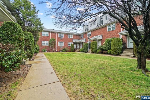 234 Columbia Avenue 19, Fort Lee, NJ 07024