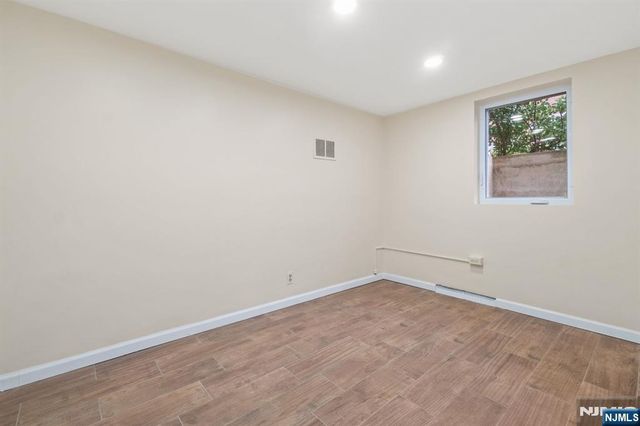 234 Columbia Avenue 19, Fort Lee, NJ 07024