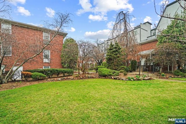 234 Columbia Avenue 19, Fort Lee, NJ 07024