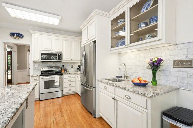 5221 Linksland Drive, Holly Springs, NC 27540