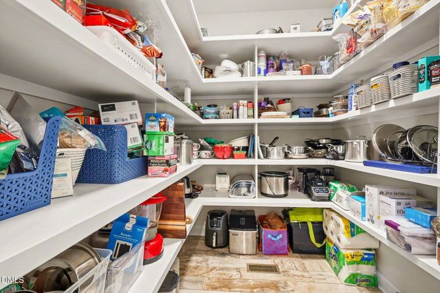 5221 Linksland Drive, Holly Springs, NC 27540