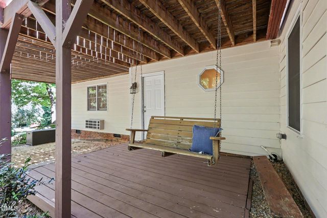 5221 Linksland Drive, Holly Springs, NC 27540