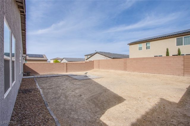 380 Horsetail Falls Street, Indian Springs, NV 89018