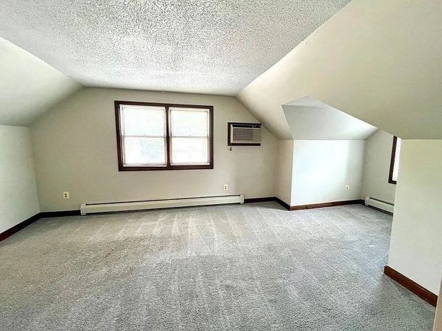 890-892 Saint James Ave, Springfield, MA 01104