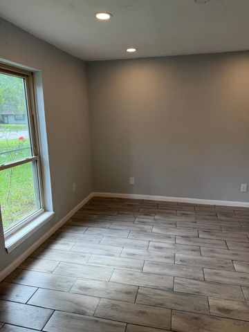 17078 Gleneagle Drive S, Conroe, TX 77385