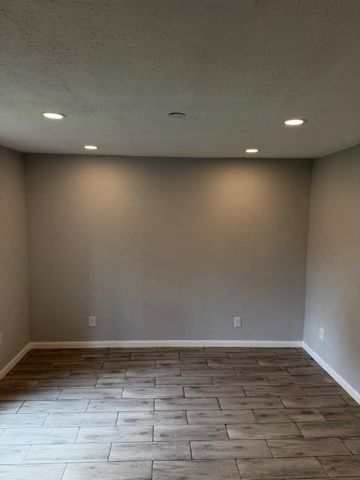 17078 Gleneagle Drive S, Conroe, TX 77385