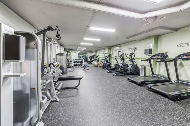 555 Kappock St Apt 16A, New York City, NY 10463