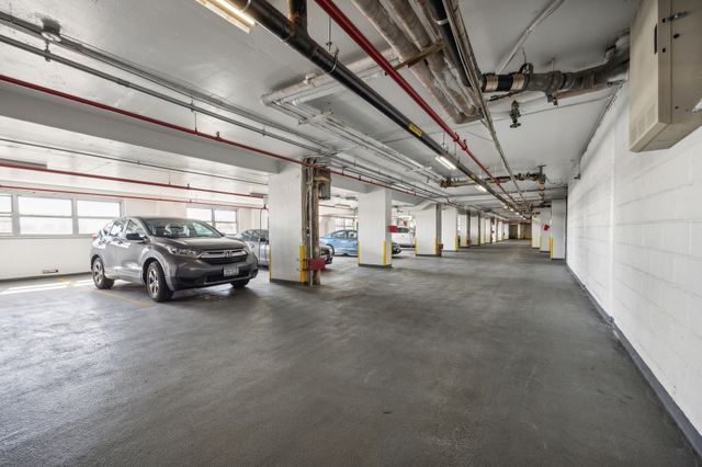 555 Kappock St Apt 16A, New York City, NY 10463