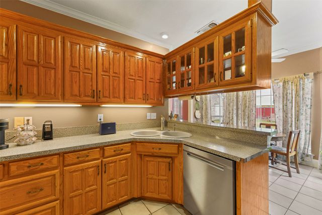 301 N Elm, Quinlan, TX 75474