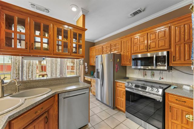 301 N Elm, Quinlan, TX 75474