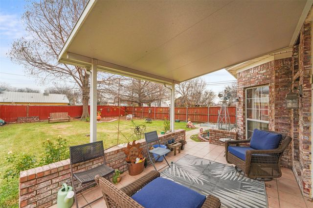 301 N Elm, Quinlan, TX 75474