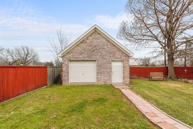 301 N Elm, Quinlan, TX 75474