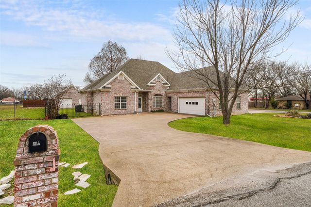 301 N Elm, Quinlan, TX 75474