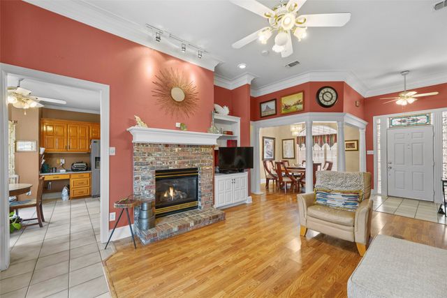 301 N Elm, Quinlan, TX 75474