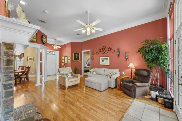 301 N Elm, Quinlan, TX 75474