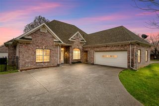 301 N Elm, Quinlan, TX 75474