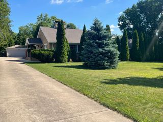 1005 Black Road, Joliet, IL 60435