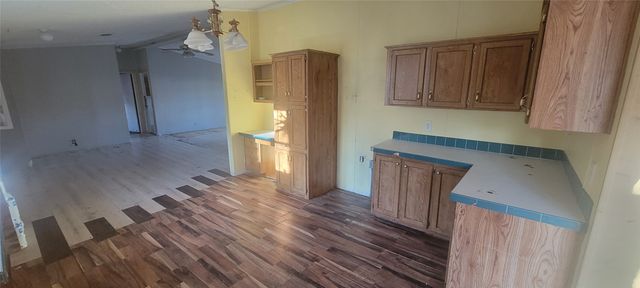 4987 Blue Water Circle, Granbury, TX 76049