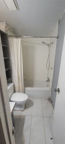 4987 Blue Water Circle, Granbury, TX 76049