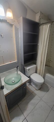 4987 Blue Water Circle, Granbury, TX 76049