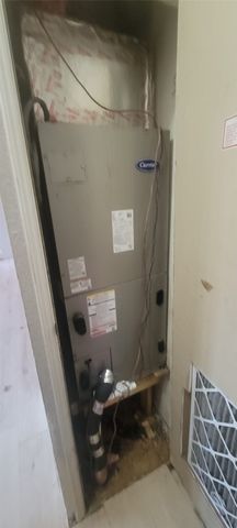 4987 Blue Water Circle, Granbury, TX 76049