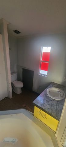 4987 Blue Water Circle, Granbury, TX 76049