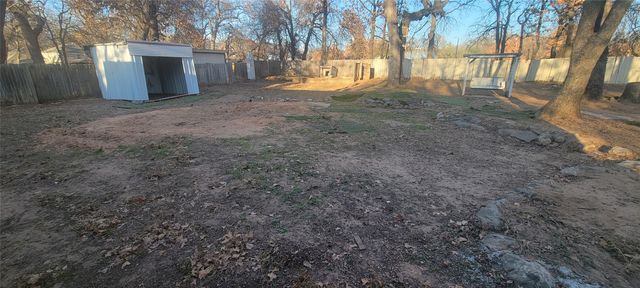 4987 Blue Water Circle, Granbury, TX 76049