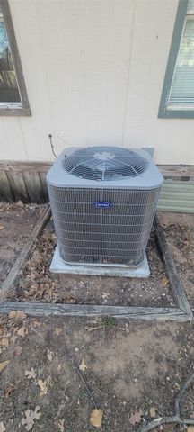 4987 Blue Water Circle, Granbury, TX 76049