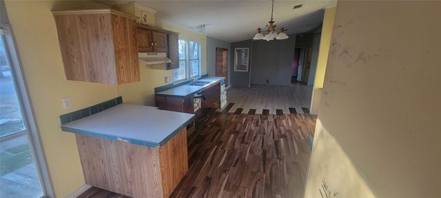 4987 Blue Water Circle, Granbury, TX 76049