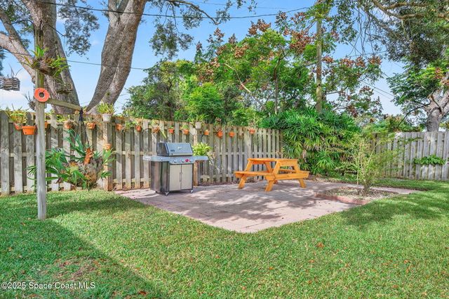 2261 Kent Street NE, Palm Bay, FL 32907