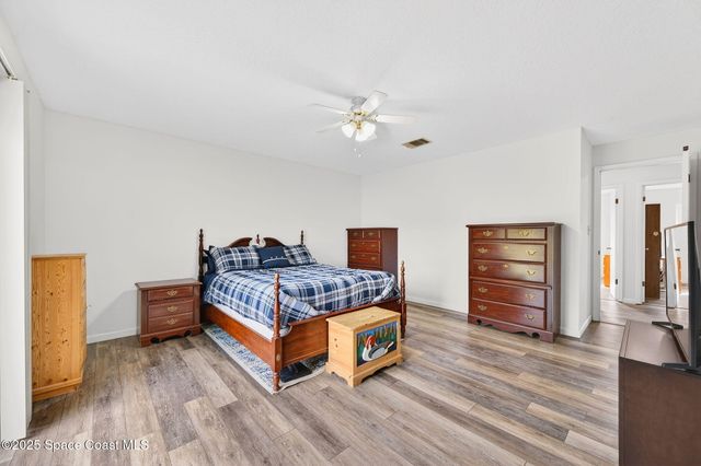 2261 Kent Street NE, Palm Bay, FL 32907