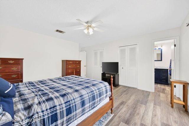 2261 Kent Street NE, Palm Bay, FL 32907