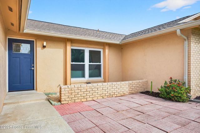 2261 Kent Street NE, Palm Bay, FL 32907