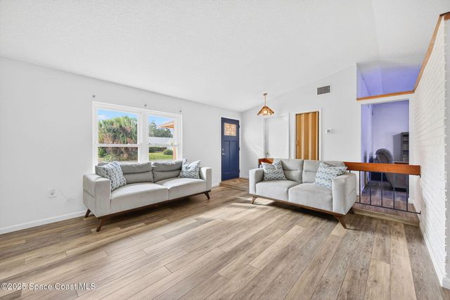 2261 Kent Street NE, Palm Bay, FL 32907