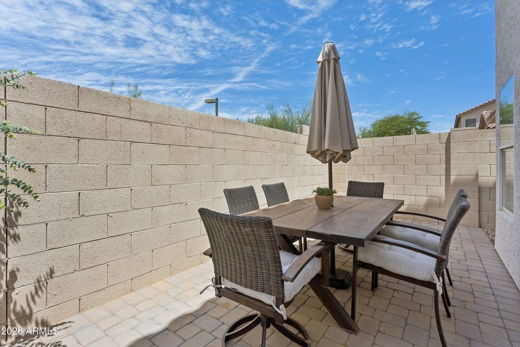 Image 29 of property listing at 8866 E SHANGRI LA Road, Scottsdale, AZ 85260