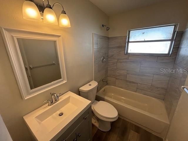2204 W PINE STREET, Orlando, FL 32805