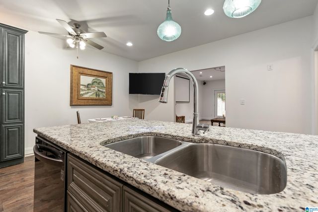 6417 DEERFOOT CROSSING DRIVE, Trussville, AL 35173