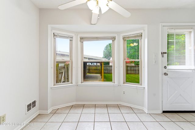 125 Bluegrass Way, Mt Washington, KY 40047