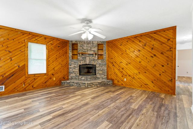 125 Bluegrass Way, Mt Washington, KY 40047