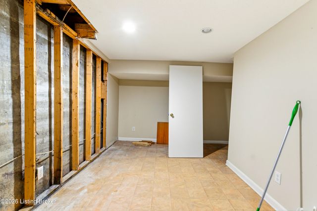125 Bluegrass Way, Mt Washington, KY 40047