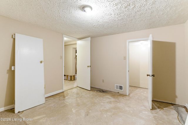 125 Bluegrass Way, Mt Washington, KY 40047