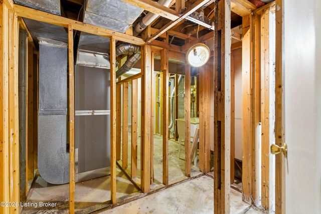 125 Bluegrass Way, Mt Washington, KY 40047