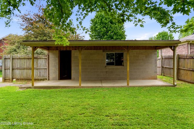 125 Bluegrass Way, Mt Washington, KY 40047