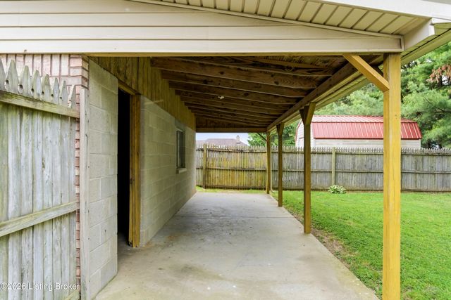 125 Bluegrass Way, Mt Washington, KY 40047