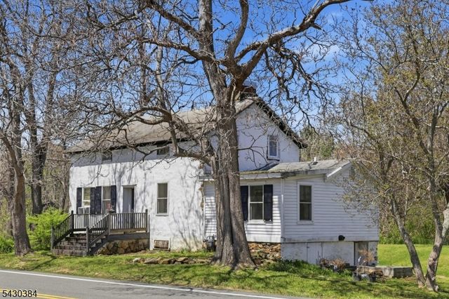 138 Bartley Rd, Washington Twp., NJ 07853