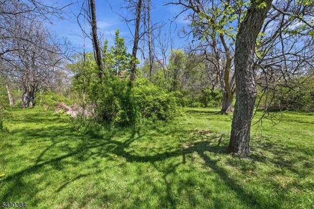 138 Bartley Rd, Washington Twp., NJ 07853